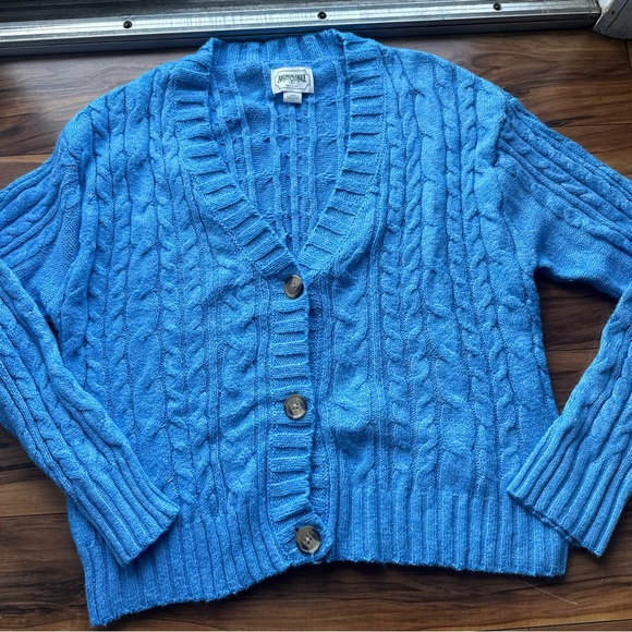 American Eagles Blue Cable Knit Cardigan Sweater L - Picture 3 of 7
